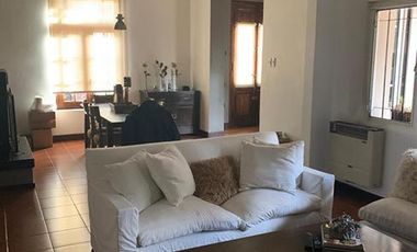Muy linda casa en José Mármol