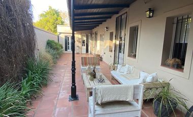 Muy linda casa en José Mármol