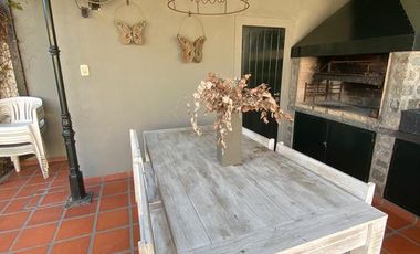 Muy linda casa en José Mármol