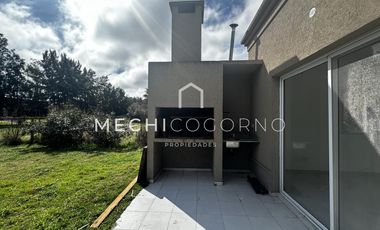 Casa en alquiler de 3 dormitorios en Santa Teresa, Villa Nueva