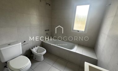 Casa en alquiler de 3 dormitorios en Santa Teresa, Villa Nueva