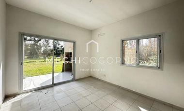 Casa en alquiler de 3 dormitorios en Santa Teresa, Villa Nueva