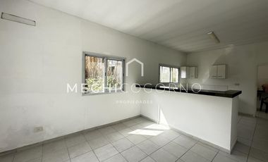 Casa en alquiler de 3 dormitorios en Santa Teresa, Villa Nueva