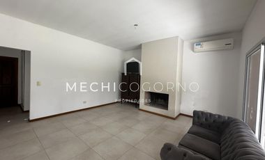 Casa en alquiler de 3 dormitorios en Santa Teresa, Villa Nueva