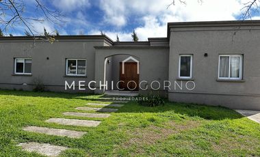 Casa en alquiler de 3 dormitorios en Santa Teresa, Villa Nueva