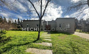 Casa en alquiler de 3 dormitorios en Santa Teresa, Villa Nueva