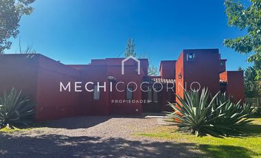 Casa 3 dormitorios en San Isidro Labrador, Villa Nueva