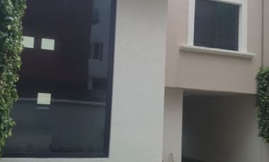 Venta de casa de condominio Tepepan