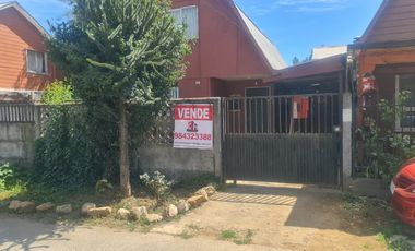 SE VENDE CASA EN CAJON  EXCELENTE UBICACION