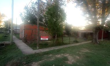 VENDE CASA Y DEPARTAMENTO EN SOLDINI