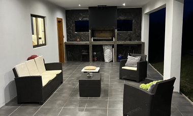 VENTA CASA EN PARCELA CAMINO A PINTO KM18