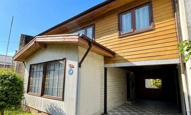 CASA CON DOBLE CALEFACCIÓN SECTOR CÉNTRICO