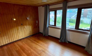 CASA CON DOBLE CALEFACCIÓN SECTOR CÉNTRICO
