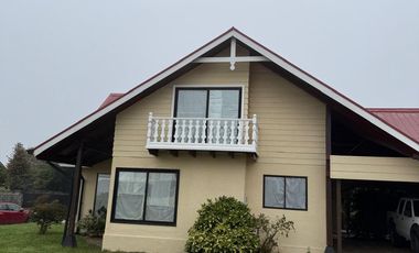 CASA EN SECTOR EXCLUSIVO DE VALDIVIA