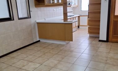 CASA EN SECTOR EXCLUSIVO DE VALDIVIA