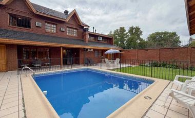 VENTA CASA 8AMB BURZACO