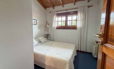 VENTA CASA 8AMB BURZACO