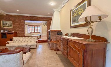 VENTA CASA 8AMB BURZACO