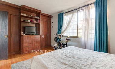 Casa en venta a pasos de plaza Julio Prado