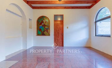 Casa en venta a pasos de plaza Julio Prado