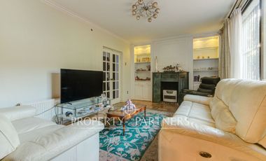 Casa en venta a pasos de plaza Julio Prado