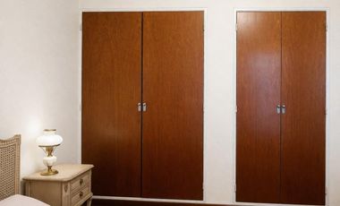 Depto 4 amb con balcón a mts Plaza Independencia