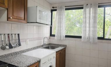 Depto 4 amb con balcón a mts Plaza Independencia