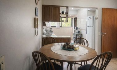 Depto 4 amb con balcón a mts Plaza Independencia