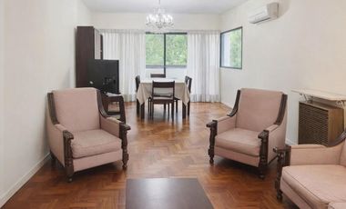 Depto 4 amb con balcón a mts Plaza Independencia