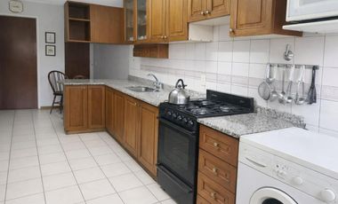 Depto 4 amb con balcón a mts Plaza Independencia