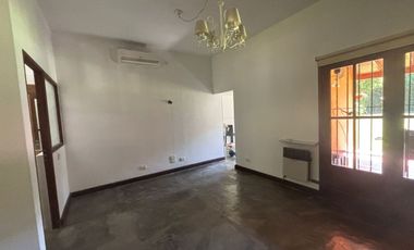 Casa  en Alquiler  Polvorines con pileta y parque