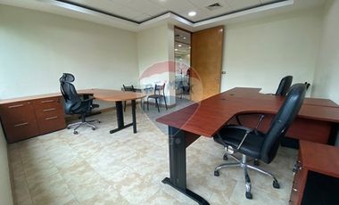 Se Arrienda Oficina - Av. Santa María/Av. El Cerro