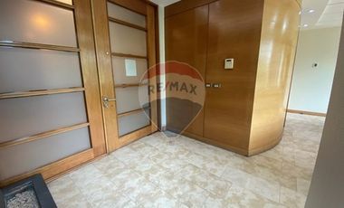 Se Arrienda Oficina - Av. Santa María/Av. El Cerro