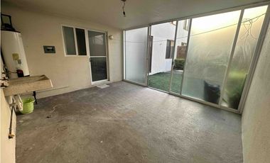 RENTA DEPARTAMENTO PLANTA BAJA PUERTA REAL QUERETARO