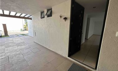 RENTA DEPARTAMENTO PLANTA BAJA PUERTA REAL QUERETARO