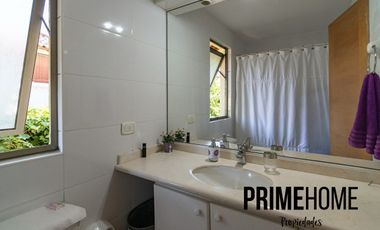 Casa en venta Reina Alta, buenos accesos, cercana a comercio, colegios Madrigal y British Royal School
