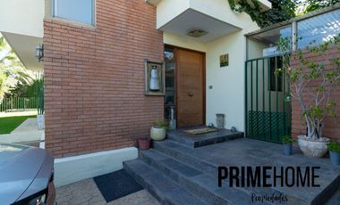 Casa en venta Reina Alta, buenos accesos, cercana a comercio, colegios Madrigal y British Royal School