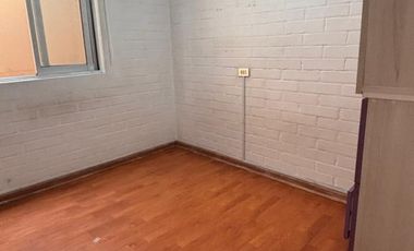 ARRIENDO CASA EN RENCA, 4 D 2 B   ESTACIONAMIENTO