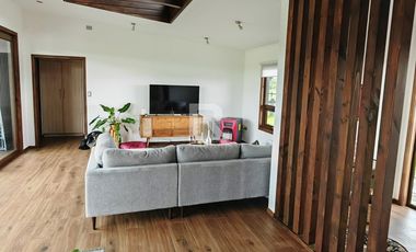 CASA  3 DORM. A SÓLO 4KM DE PUERTO VARAS.