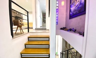 CASA EN VENTA UBICADA EN MEDELLIN EN EL SECTOR EL TESORO