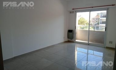 DEPARTAMENTO 2 AMB. EN VENTA - BALLESTER CENTRO