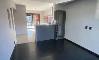 Casa de 3 dormitorios con pileta