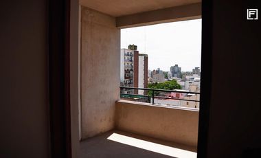 Departamento Duplex 3 Ambientes con Balcón en Venta – San Martín