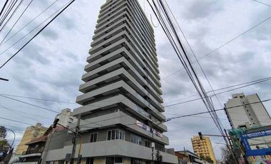 Departamento de categoria de 2 ambientes en Lanús Este