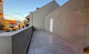 LOCAL Sarmiento esquina Eva Peron en Lanús Este