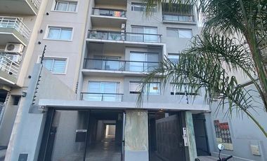 Departamento 3 ambientes en venta en Moron Sur