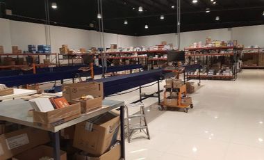 Se vende oficina con bodega y terraza en Tesitan Zapopan