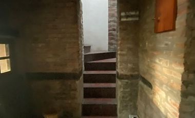 Casa de 5 Amb con Pileta en Don Bosco -Estilo Patagónico!! TU PROXIMA CASA