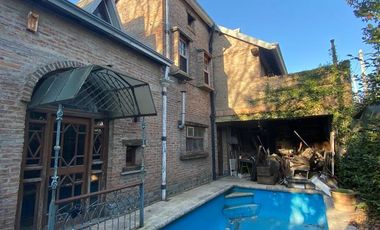 Casa de 5 Amb con Pileta en Don Bosco -Estilo Patagónico!! TU PROXIMA CASA