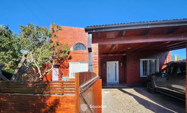 VENTA | PERMUTA - Casa 3 dormitorios, patio y pileta - Barrio Alvear, Rosario.